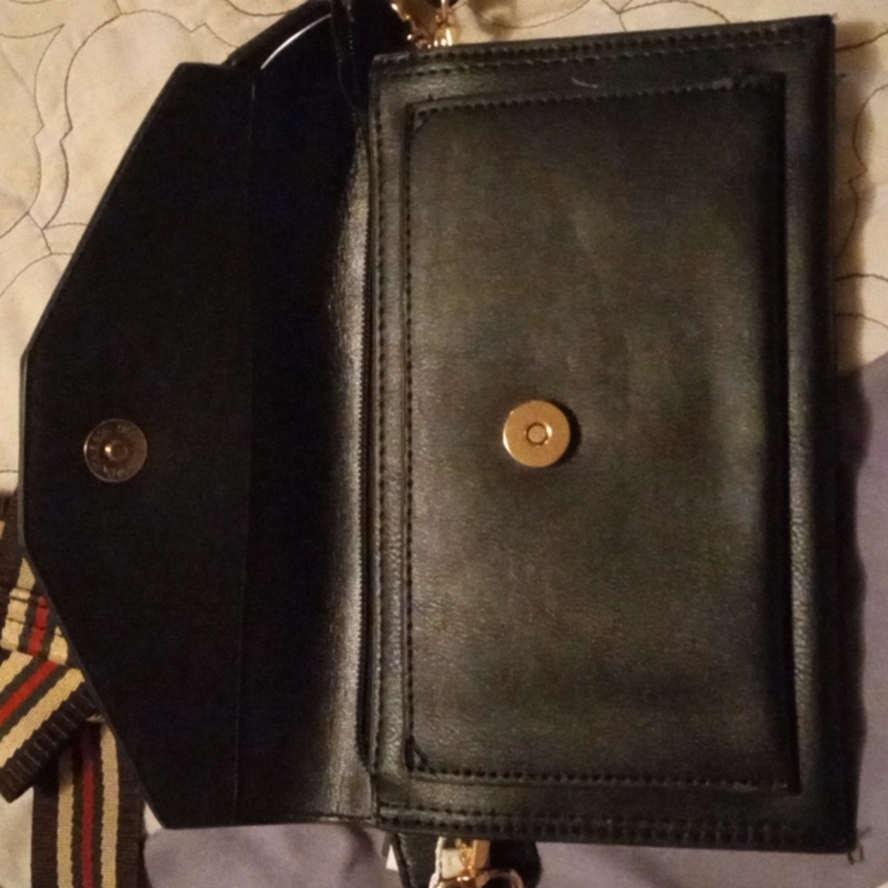 Isabelle vegan crossbody bag leopard interior - Picture 4 of 7